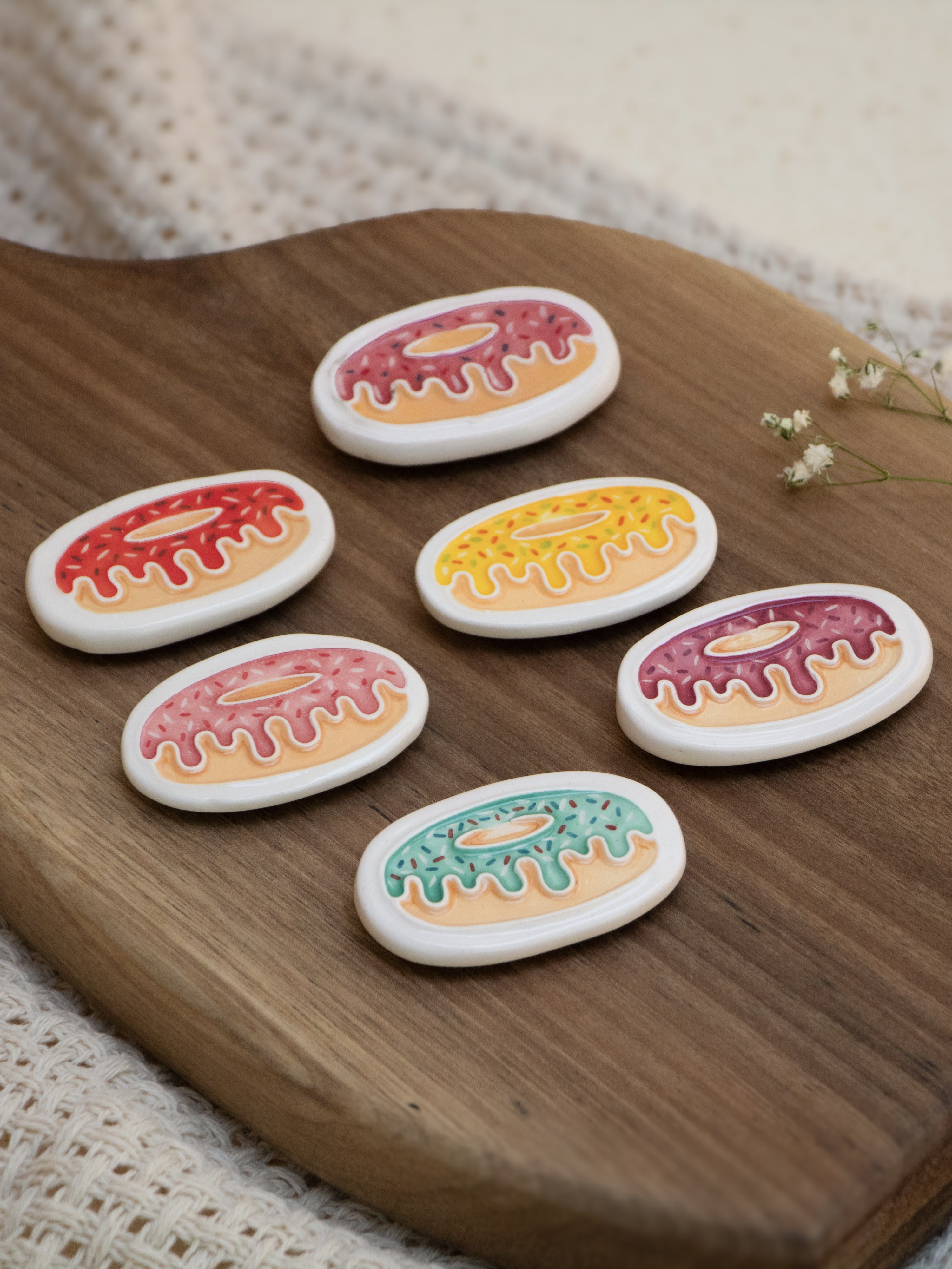 مگنت یخچال سرامیکی طرح دونات