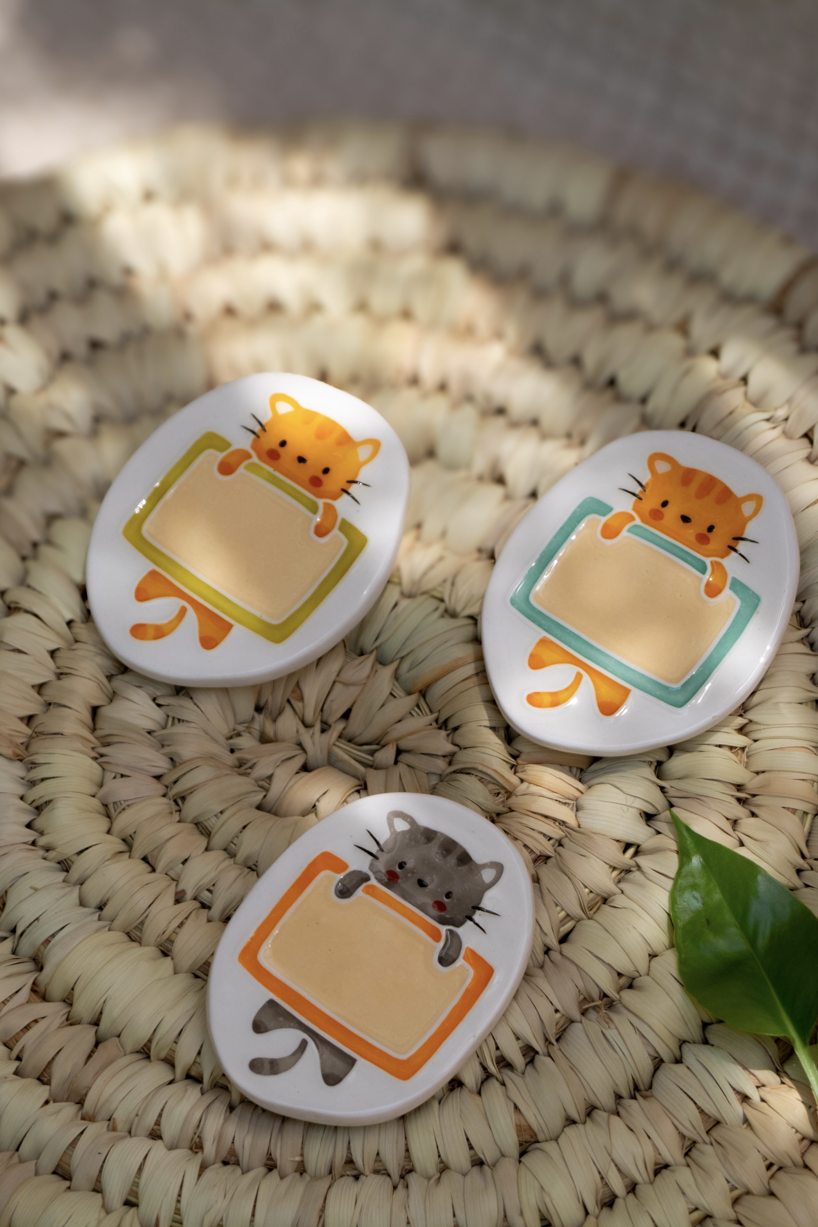 مگنت یخچال سرامیکی طرح تخته شاسی و گربه